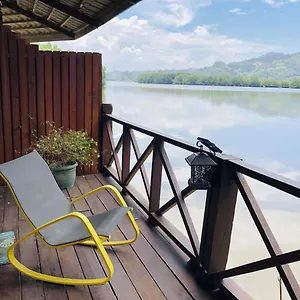 Gayang Friendly Water House , Kota Kinabalu Malaysia